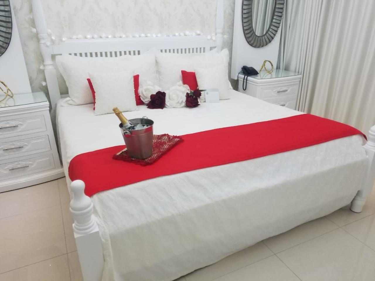 Green Palace Hotel Moca Екстериор снимка